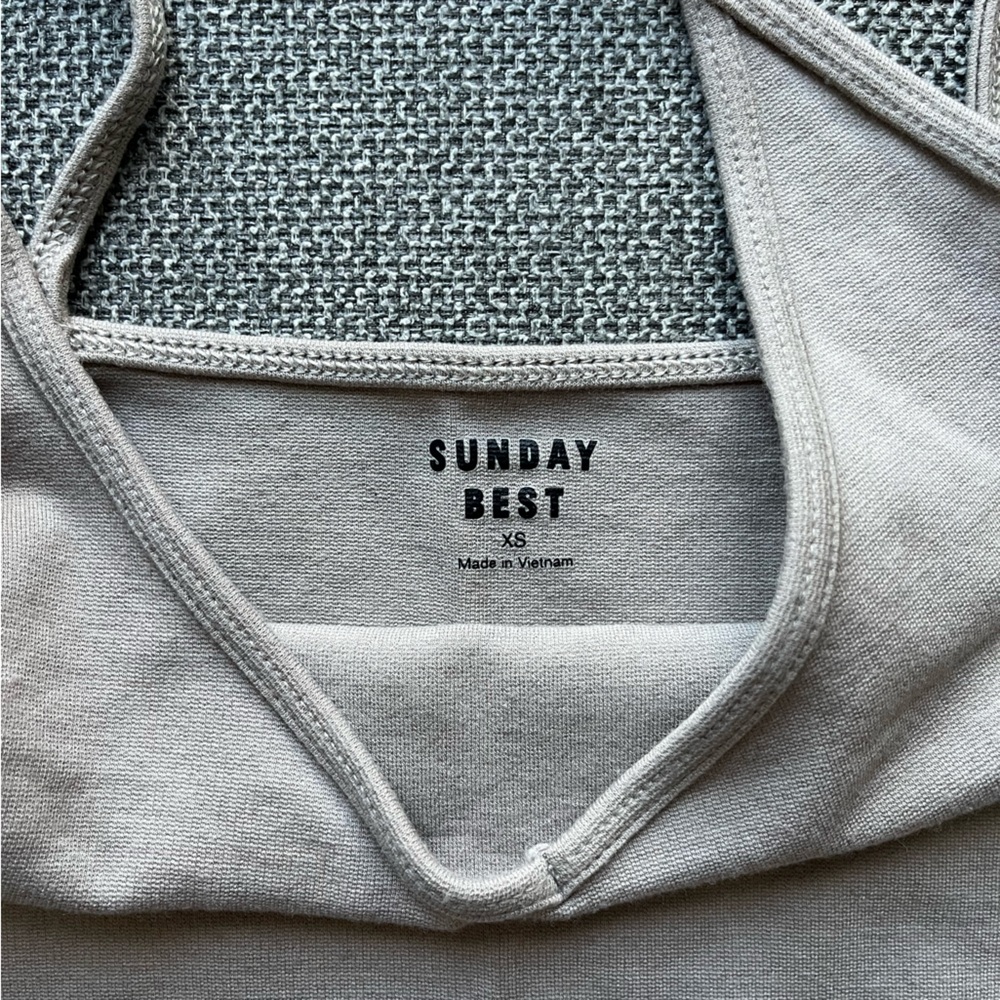 Sunday Best Cropped Tank - Picture 3 of 6
